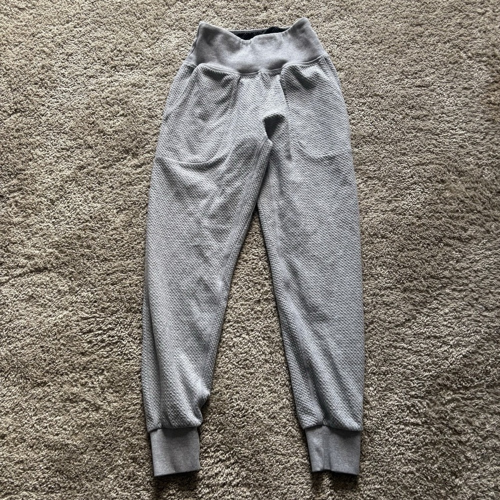 Born Primitive Womens Small Cloud Jogger Paloma Gray Textured High Rise Pant